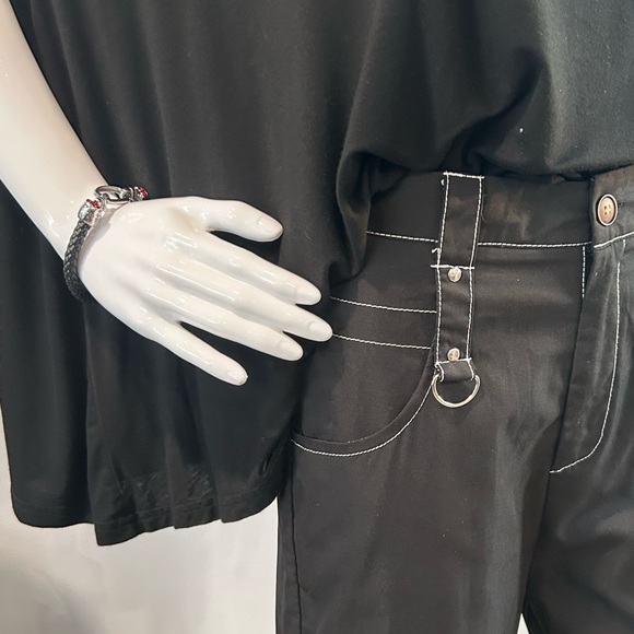 GOTHIC RED EYED SKULL Rhinestone & Leather Bracelet - Picture 5 of 7